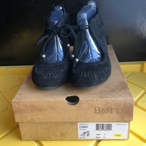 Born Corby Black suede size 8 M/W